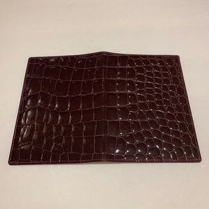 Buff Leather Crocodile Bidente Passport Cover